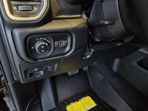 New 2026 RAM 1500 Big Horn AWD/4WD image 21