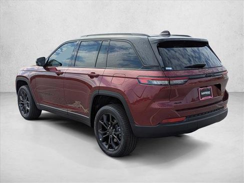 New 2025 Jeep Grand Cherokee Limited image 7