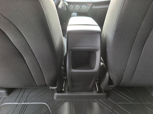 New 2026 Chevrolet Trax RS w/ Sunroof Package FWD image 31