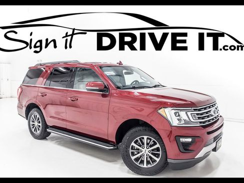 Used 2018 Ford Expedition XLT w/ Equipment Group 202A RWD image 1