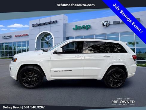 Used 2019 Jeep Grand Cherokee Altitude RWD image 4