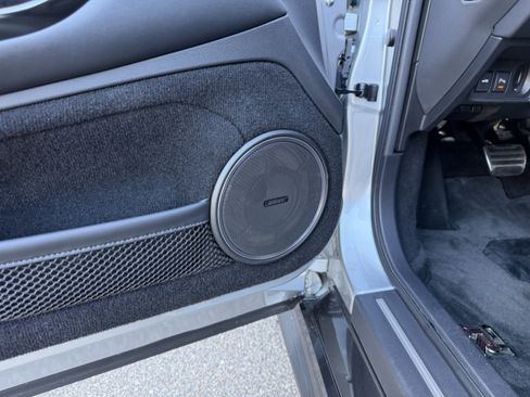 Used 2017 Nissan GT-R Premium image 21