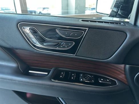 Certified 2022 Lincoln Navigator Reserve image 31