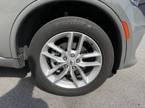 Used 2025 Dodge Durango GT AWD/4WD image 16