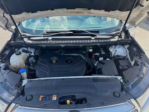 Used 2017 Ford Edge SEL w/ Class II Trailer Tow Package AWD/4WD image 34