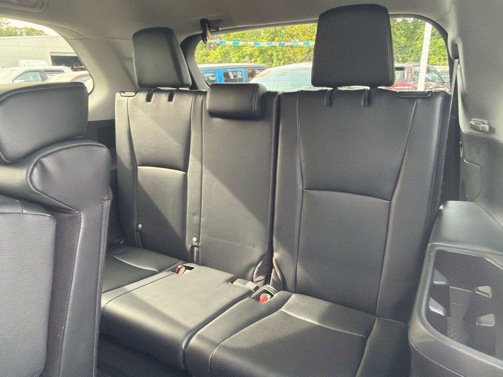Used 2024 Toyota Grand Highlander AWD image 7