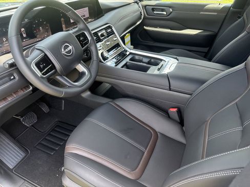 New 2026 Nissan Armada SL w/ Captain's Chari Seat Package AWD/4WD image 9