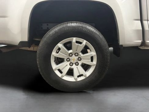 Used 2020 Chevrolet Colorado LT w/ LT Convenience Package AWD/4WD image 24