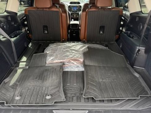 Used 2021 Subaru Ascent Touring w/ Popular Package #2A AWD/4WD image 11