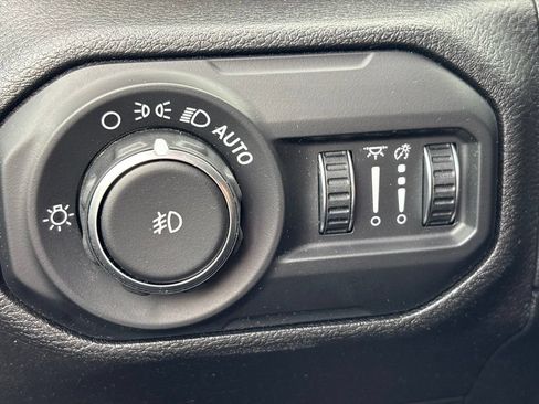 Used 2021 Jeep Wrangler Unlimited Sport AWD/4WD image 29