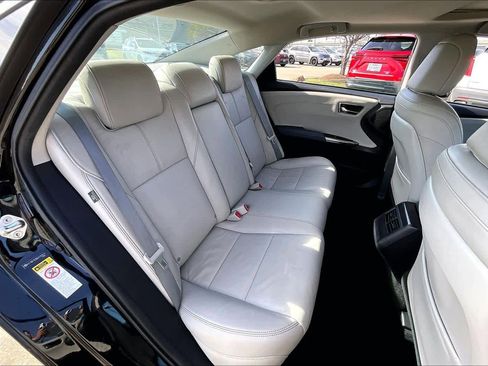 Used 2014 Toyota Avalon XLE Premium image 17