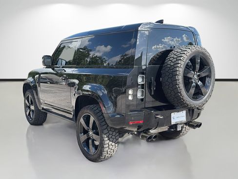 Used 2024 Land Rover Defender 90 V8 AWD/4WD image 5