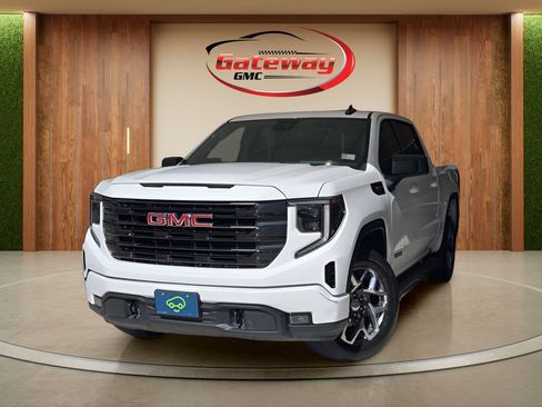 Used 2024 GMC Sierra 1500 Elevation RWD image 1