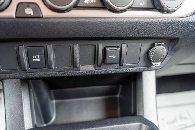 Used 2021 Toyota Tacoma SR AWD/4WD image 26