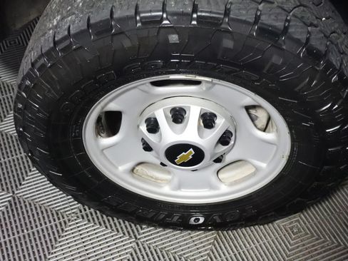 Used 2024 Chevrolet Silverado 2500 W/T AWD/4WD image 24