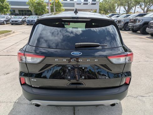 Used 2020 Ford Escape SE FWD image 5