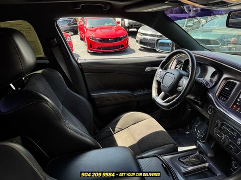 Used 2022 Dodge Charger Scat Pack RWD image 37
