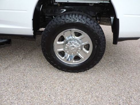 Used 2019 RAM 2500 Big Horn image 18