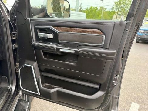 Used 2019 RAM 2500 Laramie AWD/4WD image 10