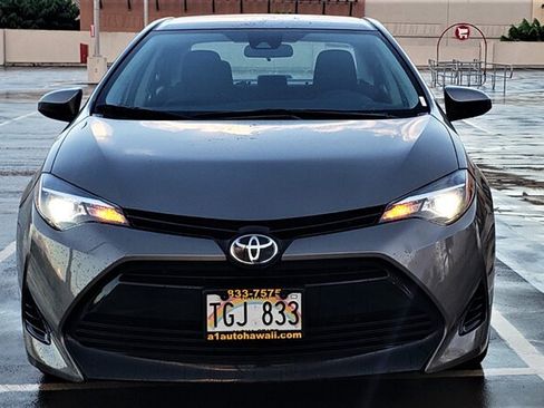 Used 2018 Toyota Corolla LE FWD image 7