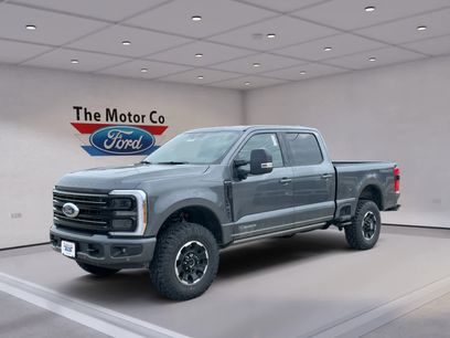 New 2026 Ford F250 Platinum w/ Tremor Off-Road Package