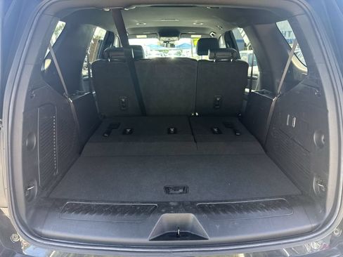 Used 2025 Chevrolet Tahoe LT RWD image 31