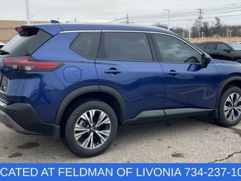 Used 2023 Nissan Rogue SV w/ SV Premium B Package image 8