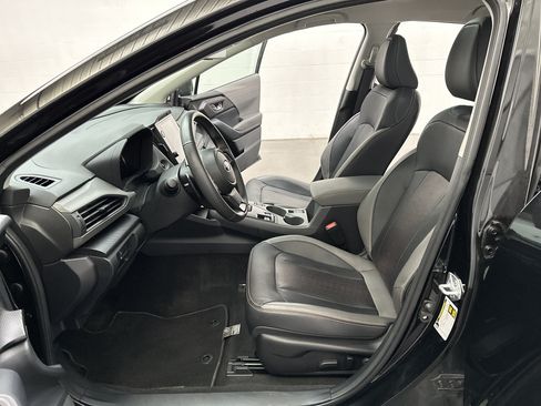 Used 2024 Subaru Crosstrek 2.5i Limited w/ Crosstrek Mirror Package AWD/4WD image 16