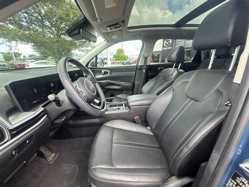 Used 2024 Kia Sorento S w/ Panoramic Sunroof Package FWD image 10