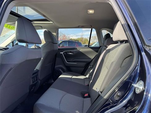 Used 2022 Toyota RAV4 XLE image 10