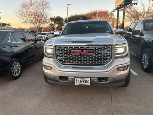 Used 2018 GMC Sierra 1500 Denali w/ Denali Ultimate Package image 3