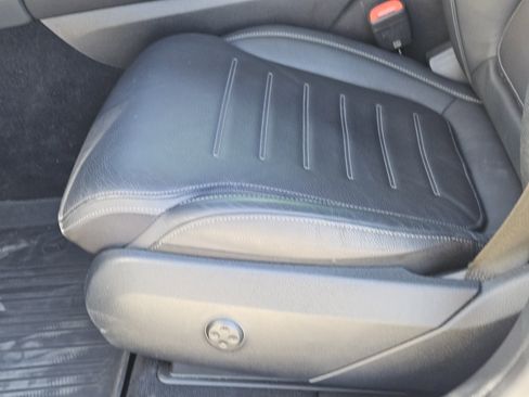 Used 2025 Mercedes-Benz GLC 43 AMG 4MATIC image 24