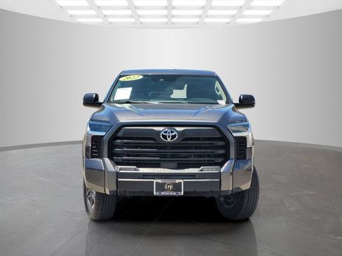 Used 2022 Toyota Tundra SR5 w/ SR5 Premium Package AWD/4WD image 2