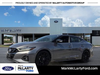 Used 2022 Nissan Maxima SR w/ Sport Mat Group