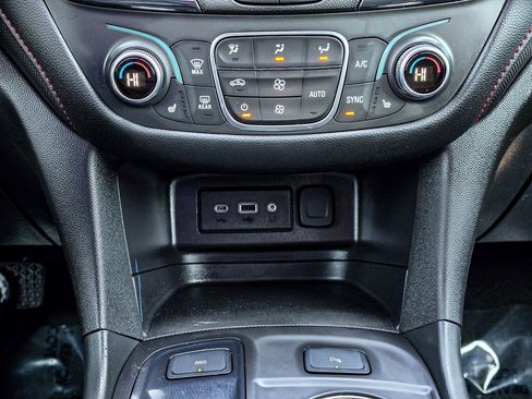 Certified 2024 Chevrolet Equinox RS image 13