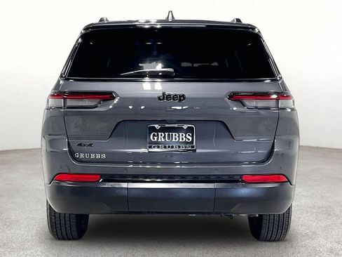 Used 2025 Jeep Grand Cherokee L Altitude AWD/4WD image 5