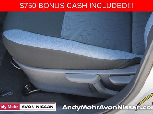 New 2025 Nissan Versa SV image 8