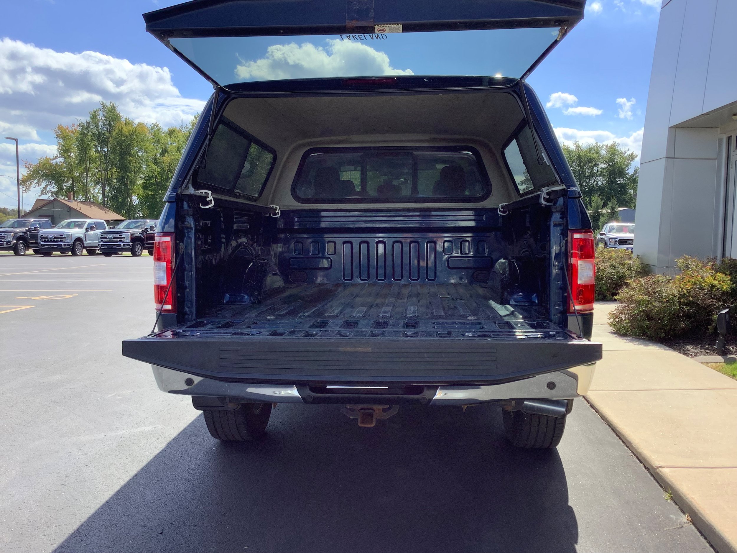 Used 2019 Ford F150 XLT w/ Equipment Group 302A Luxury AWD/4WD image 6