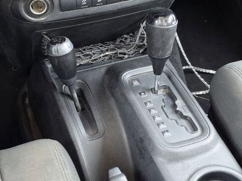 Used 2011 Jeep Wrangler Sport w/ Black Appearance Group AWD/4WD image 19