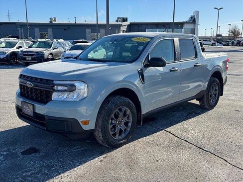 Certified 2022 Ford Maverick XLT image 2