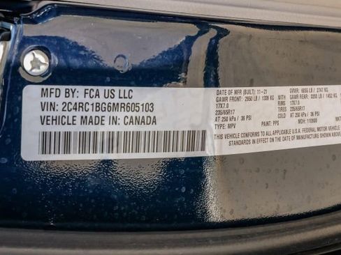 Used 2021 Chrysler Pacifica Touring-L image 62