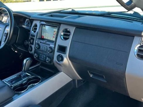 Used 2017 Ford Expedition EL Limited image 18