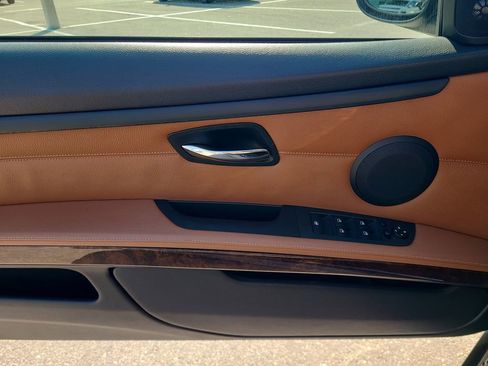 Used 2008 BMW 335i Convertible image 21