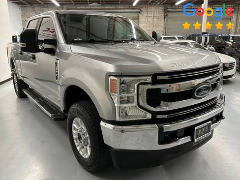 Used 2020 Ford F250 XL w/ STX Appearance Package AWD/4WD image 3