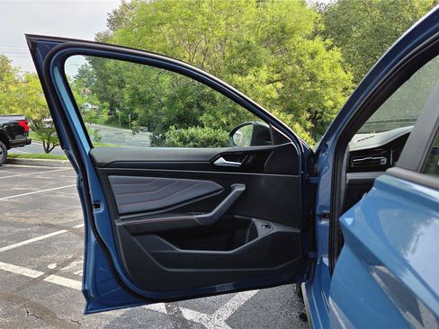 New 2026 Volkswagen Jetta GLI Autobahn FWD image 12
