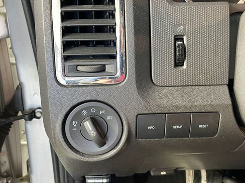 Used 2010 Ford Escape XLT AWD/4WD image 10
