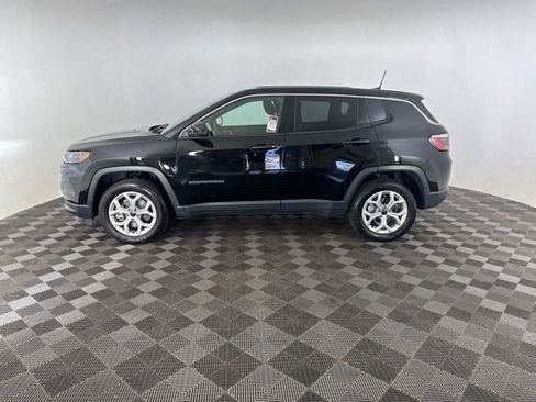 Used 2025 Jeep Compass Sport AWD/4WD image 8