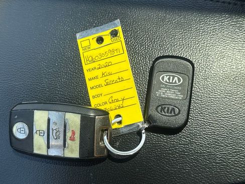 Used 2020 Kia Sorento EX AWD/4WD image 61
