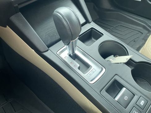 Used 2015 Subaru Outback 2.5i Limited image 20