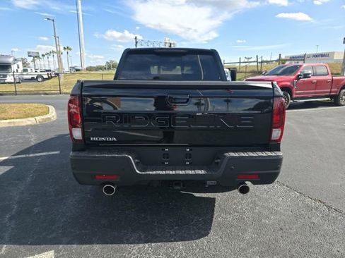 Used 2024 Honda Ridgeline Black Edition image 6